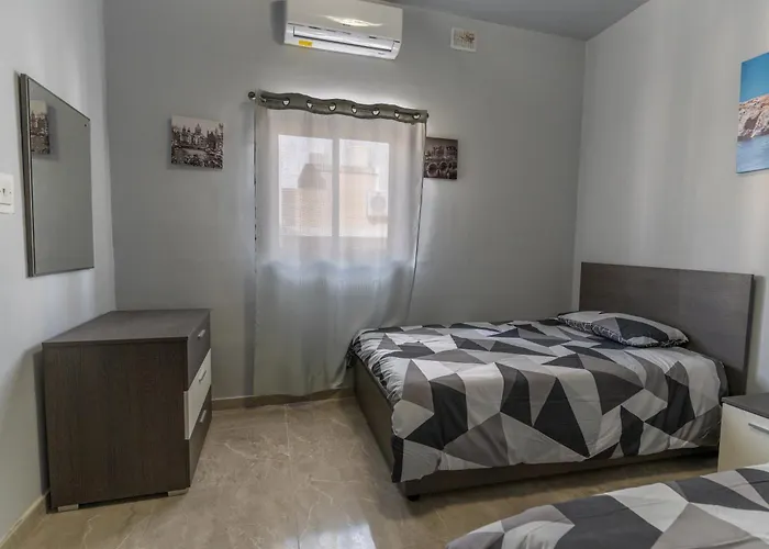 Luxurious Apartment Birzebbuga